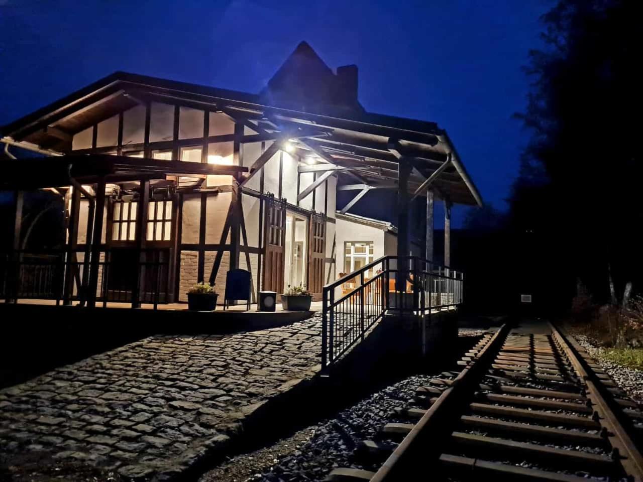 Museumsbahnhof Ahuette Hotel Uxheim Exterior photo